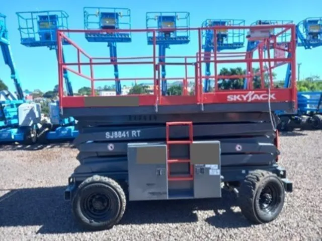 Plataforma Elevatória Skyjack SJ *
