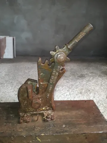 maquina de cortar vergalhão numero 1