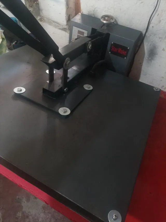 Prensa térmica TAMANHO 60x70 bem conservada completa 