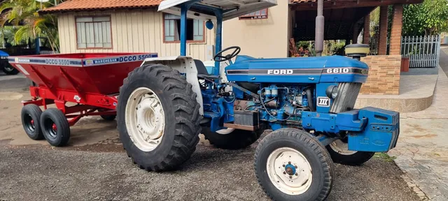 Trator Ford