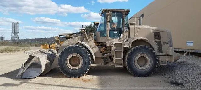 Pá Carregadeira Caterpillar 950L 2019