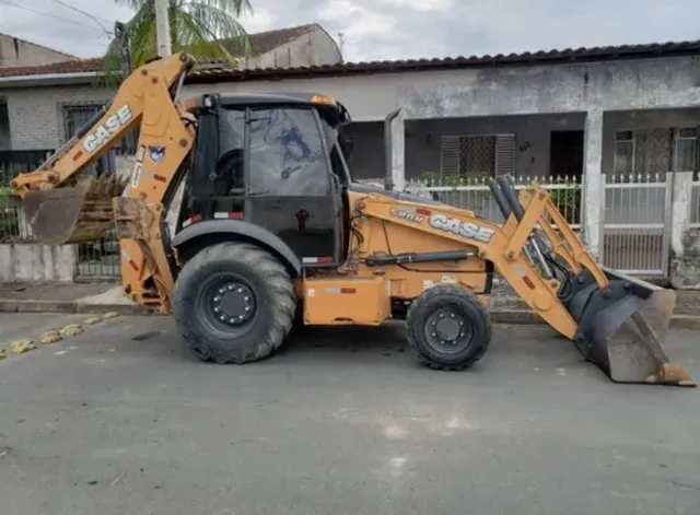 Retroescavadeira case 580n 2018
