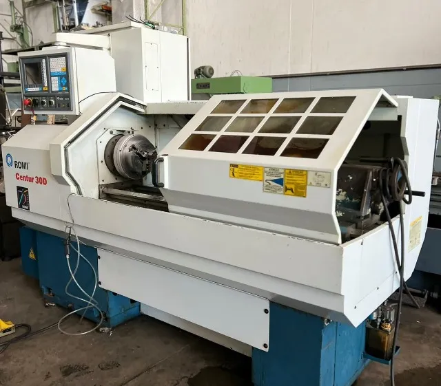 Torno CNC Romi Centur 30D Mach 9 2005