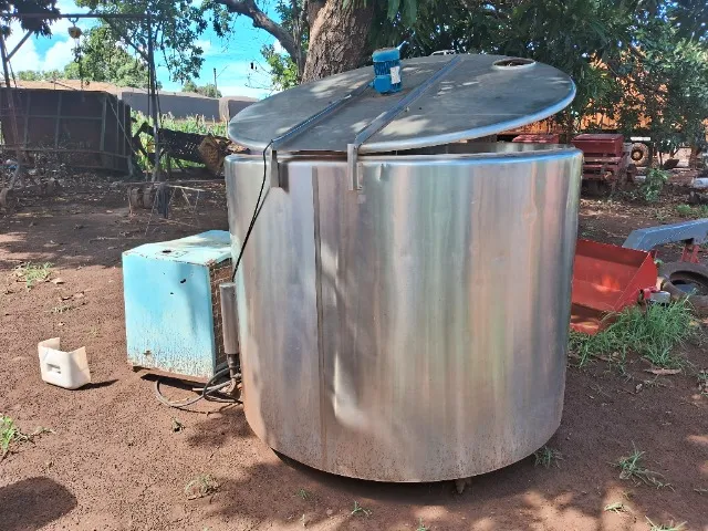 Tanque resfriador de leite 2000 LT