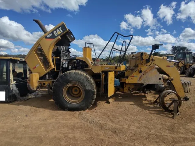 Pá Carregadeira Caterpillar 950H 2011