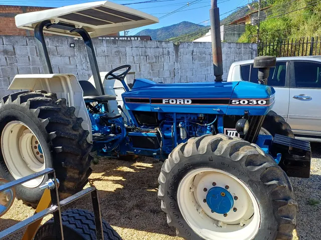 Vende trator ford 5030 traçado