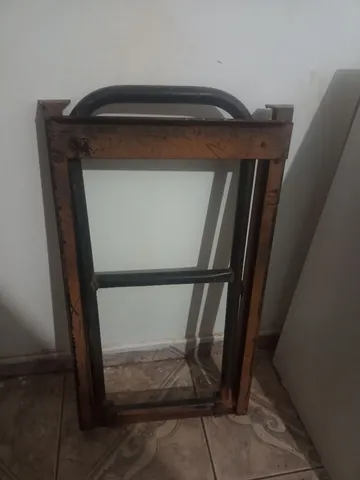 Escada de um degrau, ótimo estado 