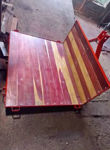 Plataforma traseira reforçada para 700 kilos 