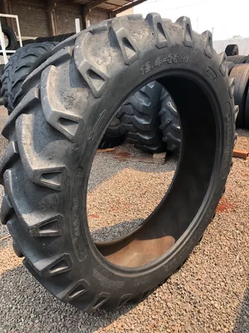 Pneus 12.4-36 usado
