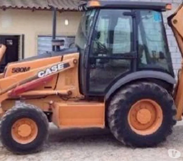 retroescavadeira 2017 com divida