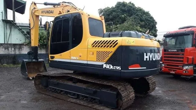 Escavadeira Hidráulica Hyundai 140LC - Leia o Anúncio 