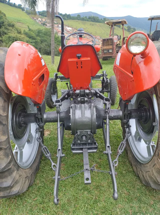 TRATOR MASSEY FERGUSON MF 