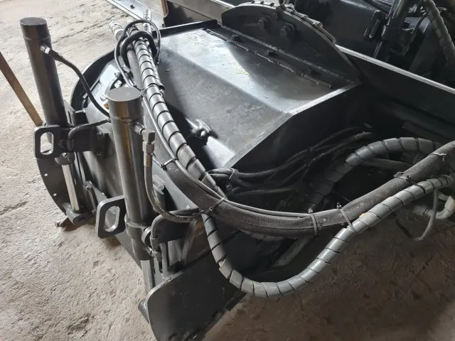 Implemento Fresadora De Asfalto Bobcat 60cm Semi Nova 2017