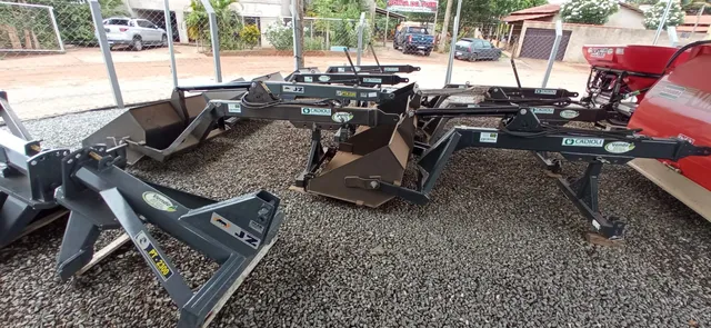 Conchas traseiras mecânica e hidráulica 220 lts 