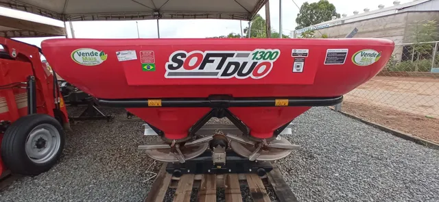 Distribuidor soft Nogueira 1300 kg
