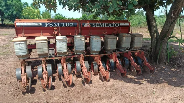 Pulverizador e plantadeira 