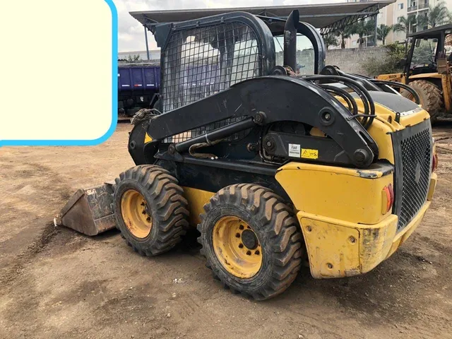 Bob cat 220 new Holanda 