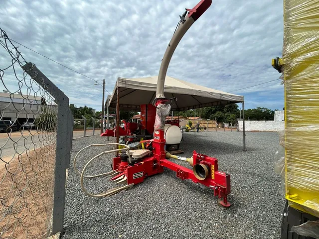 Ensiladeira FTN-1000 Power Área total 