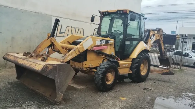 Vendo ou troco retroescavadeira Cat416E 4x4 2013