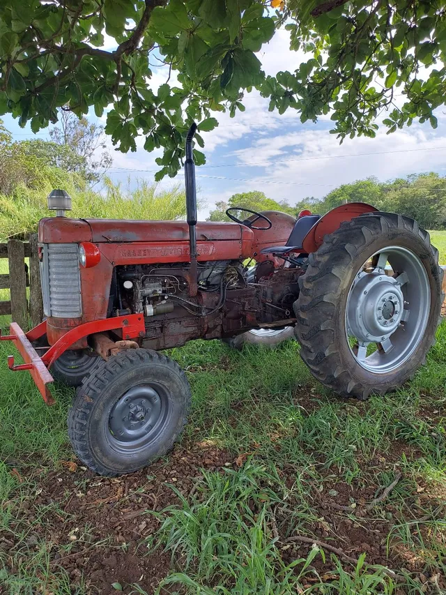 Trator Massey Ferguson 65 X - 1975 - 4 marchas - Direção hidrostática