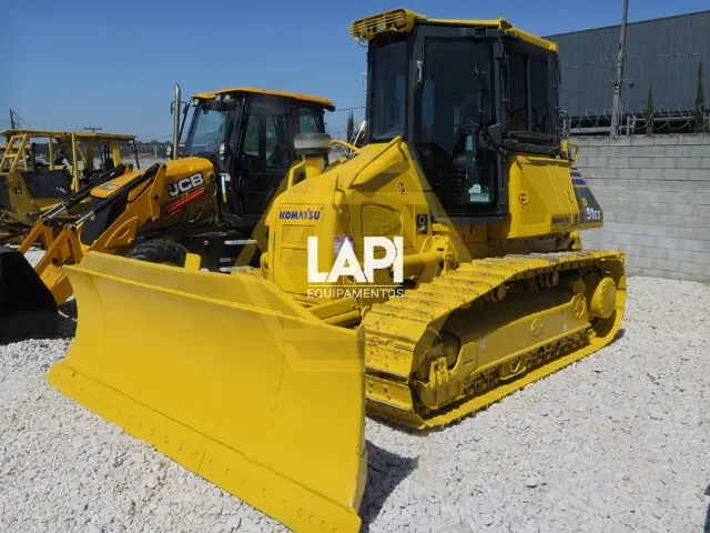 Trator Komatsu D51 2013 revisado excelente estado