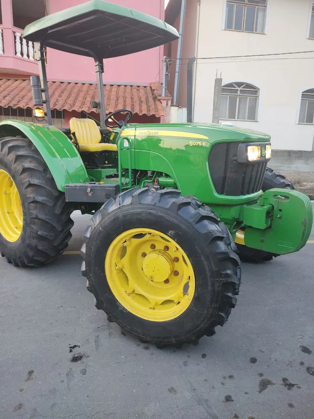 Trator john Deere 5075