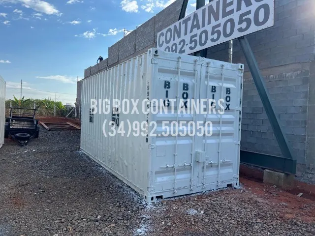 Container maritimo 20 pes em Uberlandia Novo Mundo