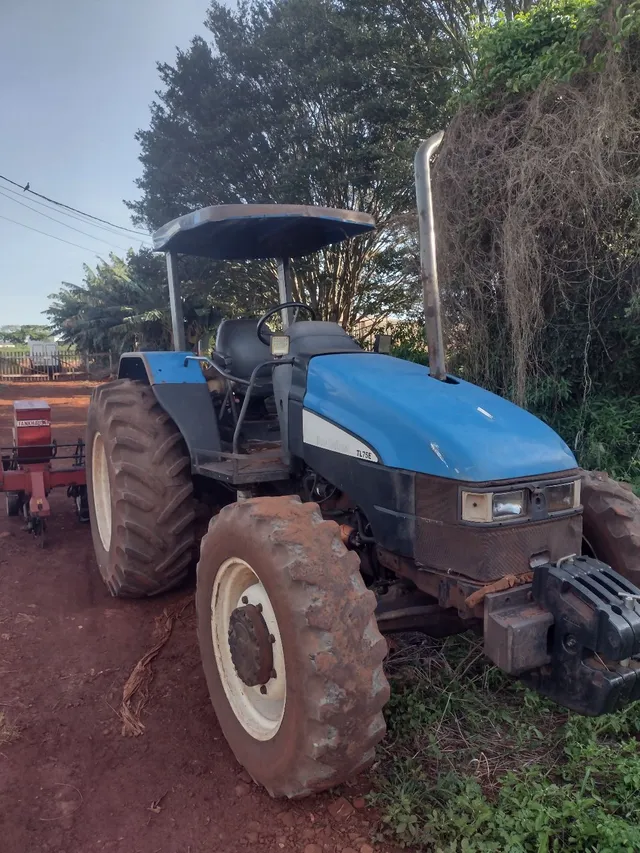 trator New Holland TL75E