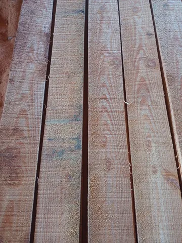 Tábuas de pinus