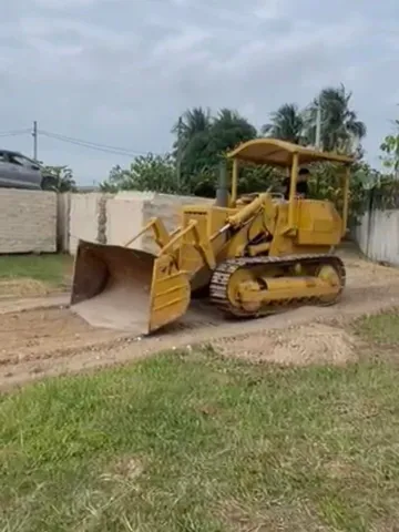Trator de Esteira Caterpillar 955