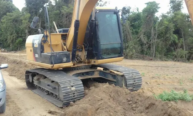 Escavadeira Cat 312 D2l Ano 2014 (transfere Dívida)