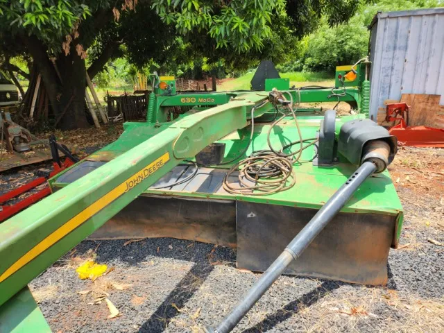 Segadeira de Feno marca John Deer