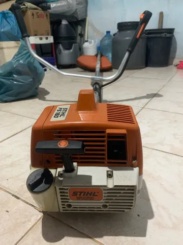 Roçadeira STIHL FS160 poucas horas de trabalho 