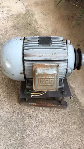 Motor trifásico 