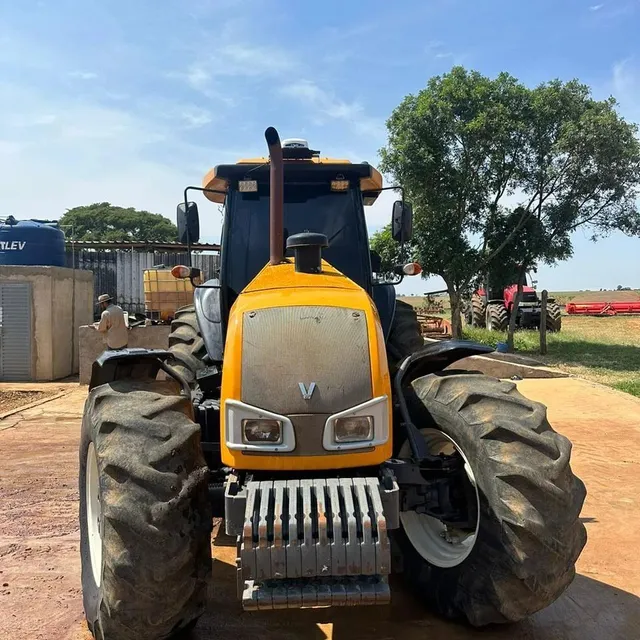 TRATOR VALTRA BH180