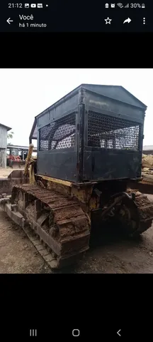 Trator esteira 
