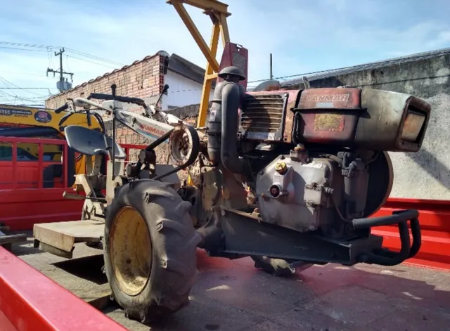 Vendo micro trator tc 14 com roçadeira e carreta