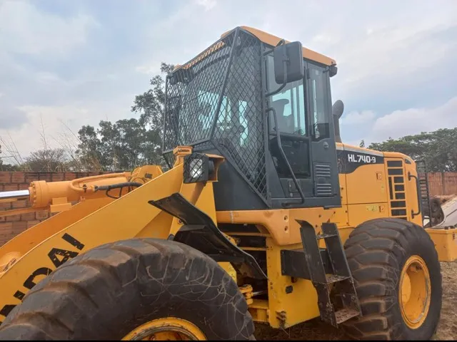 Pá Carregadeira Hyundai HL740-9 ano 2020 com 4300 horas, em SP