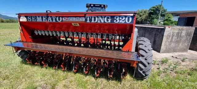 Plantadeira Semeato TDNG 320