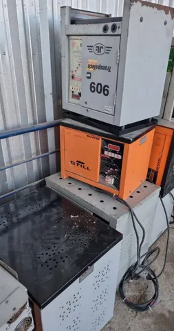 Carregadores de bateria para empilhadeira , conserto ou peças 