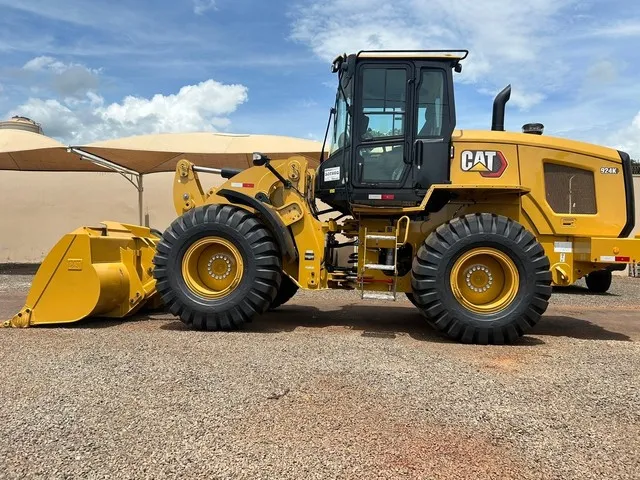 Pá Carregadeira Caterpillar 924K ano 2022 com 0 hora, em SP