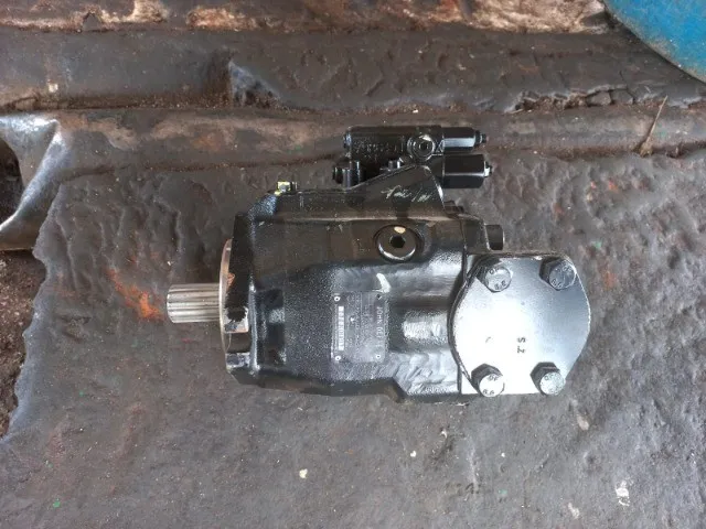 Bomba hidráulica pulverizador John Deere 4030