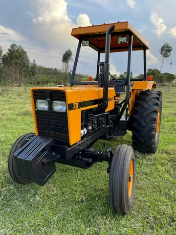 Valmet 78 1990- Direção hidráulica; Embreagem dupla.