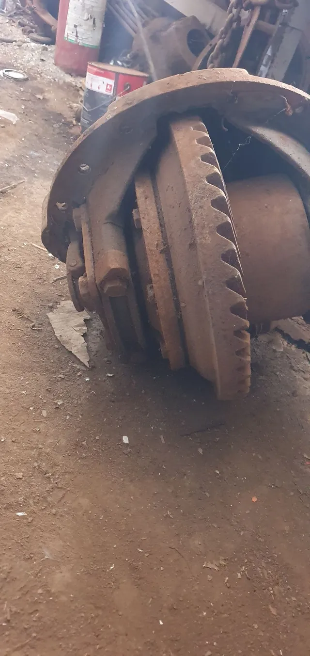Vendo peças de caminhão 