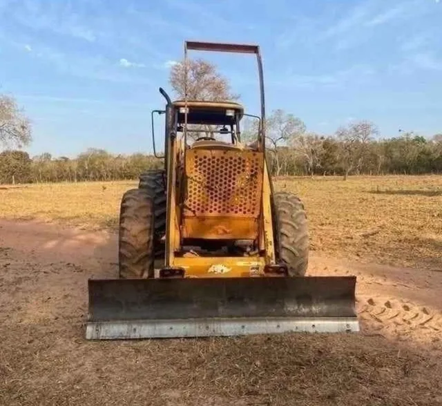 Trator valtra bm 125 