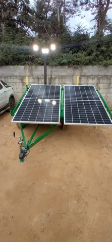 Torre de Iluminação Solar