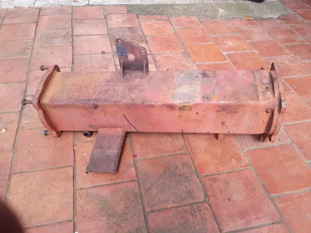 Túnel Chassi Trator Agrale 4100 e 420 Usado em ótimo estado.