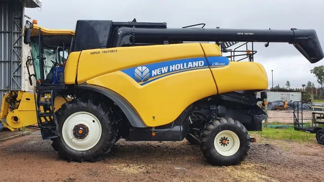 Colheitadeira New Holland CR6080 Sojeira ano 2016 C/PL 30 pés fléx.