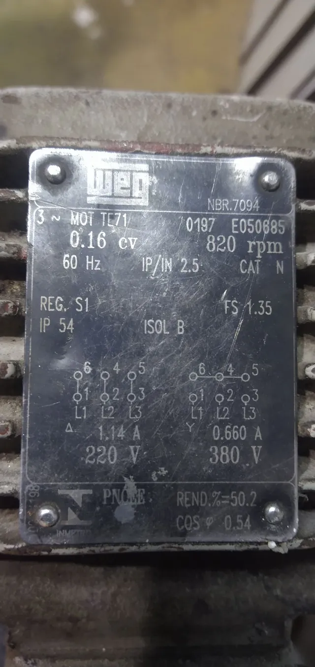 Motor trifásico (cuida) pra vender no logo!