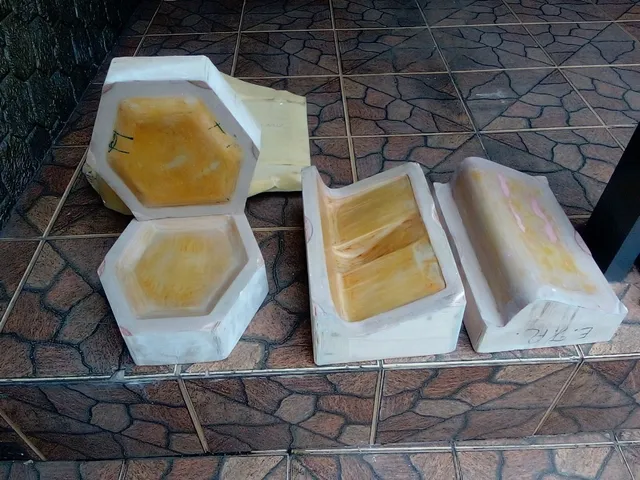 Moldes para injeção de poliuretano.